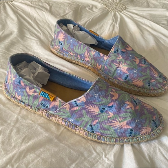 Ubuntu Lilo and Stitch Disney Espadrille Loafer Slip On Shoes Size 9.5 - Picture 4 of 14